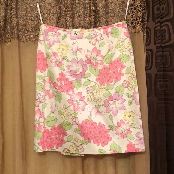 Beautiful TAHARI suit - Picture 4 of 8